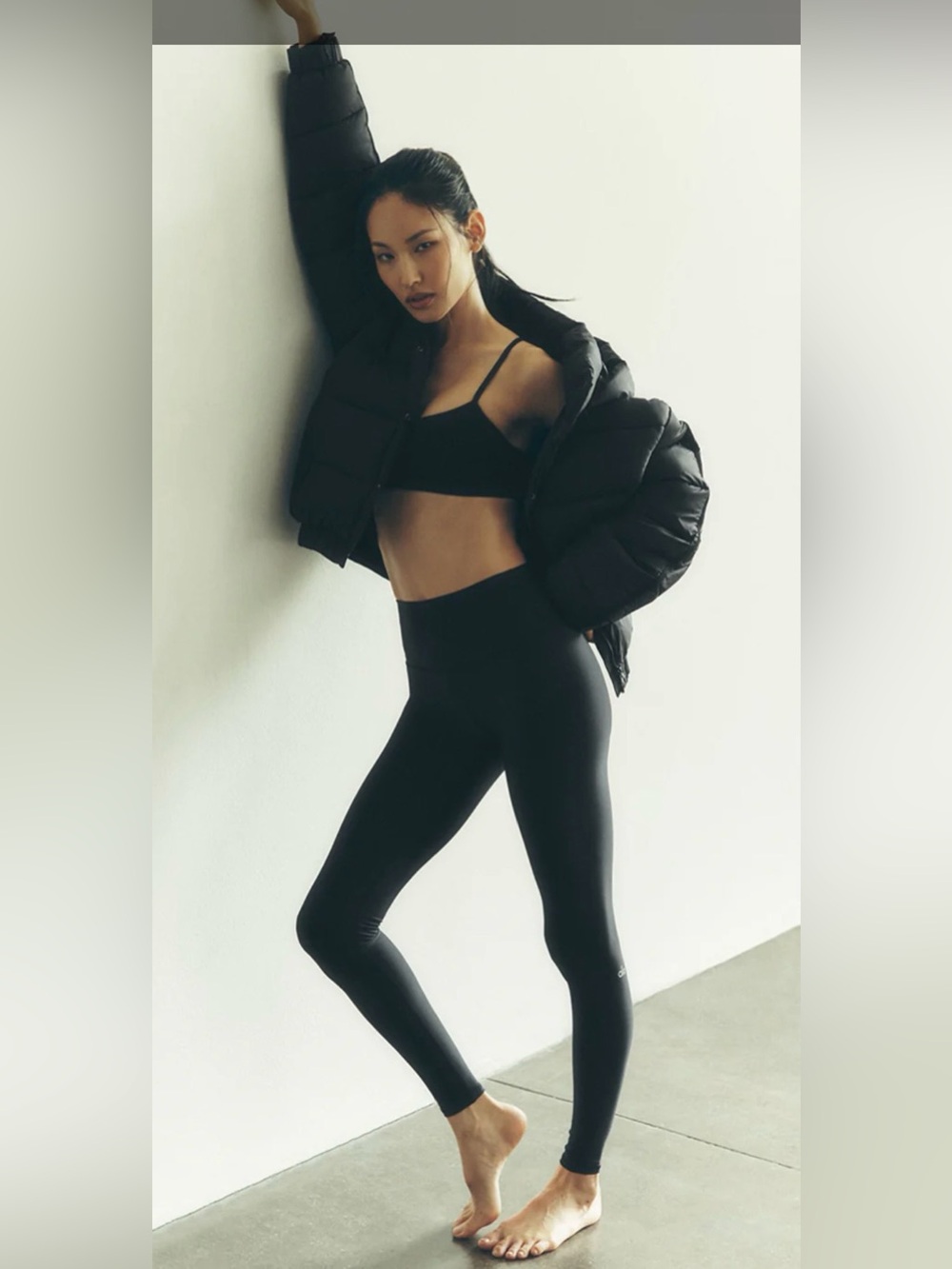 High-Waist Airlift Legging - Picture 2 of 6